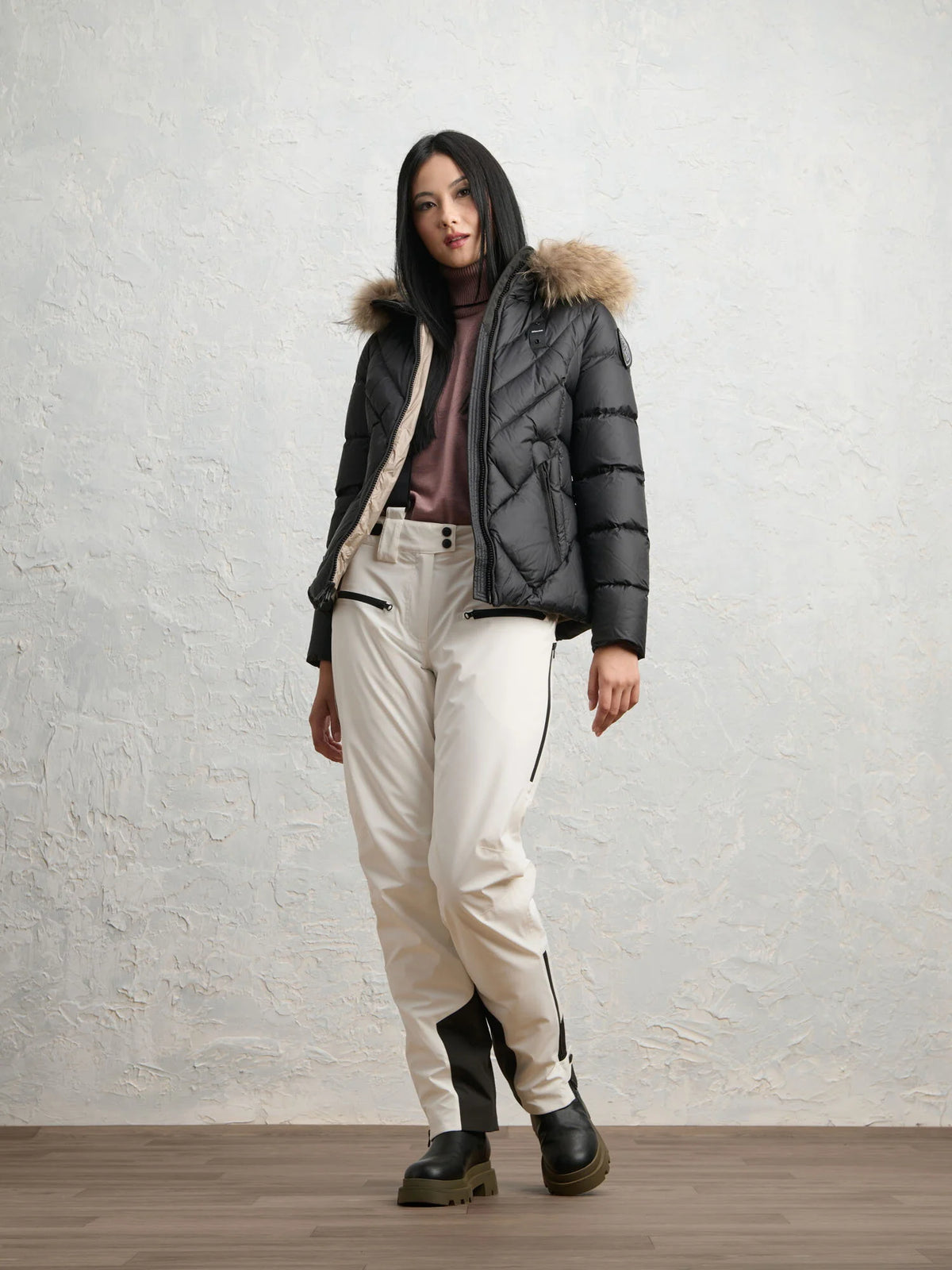 PIUMINO A LINEE GEOMETRICHE ALICIA NERO int. BEIGE