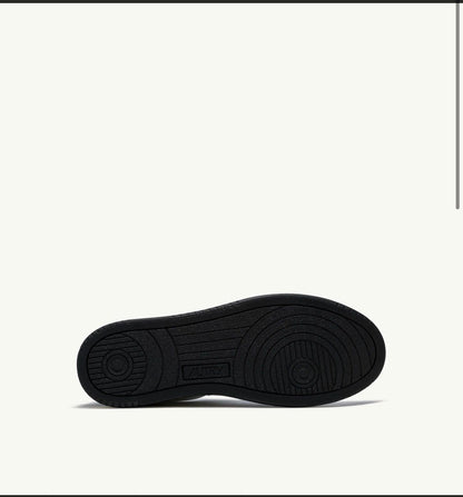 Autry Donna – Sneakers Medalist Low bicolor in pelle bianca e nera AULW-WB01